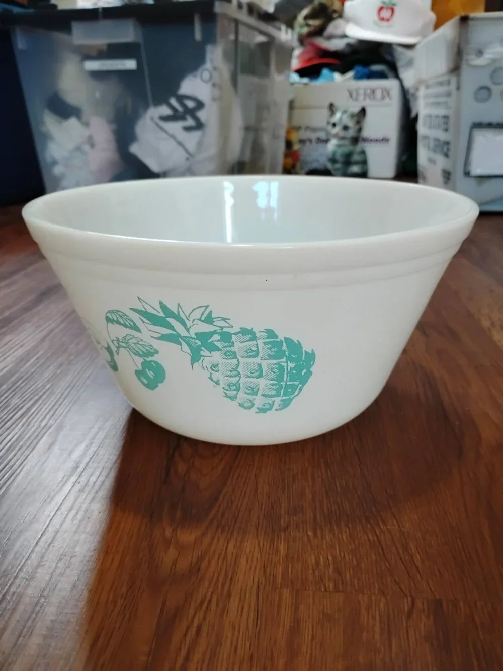 Vintage Federal Milk Glass Fruit Fare Mixing Bowl 9